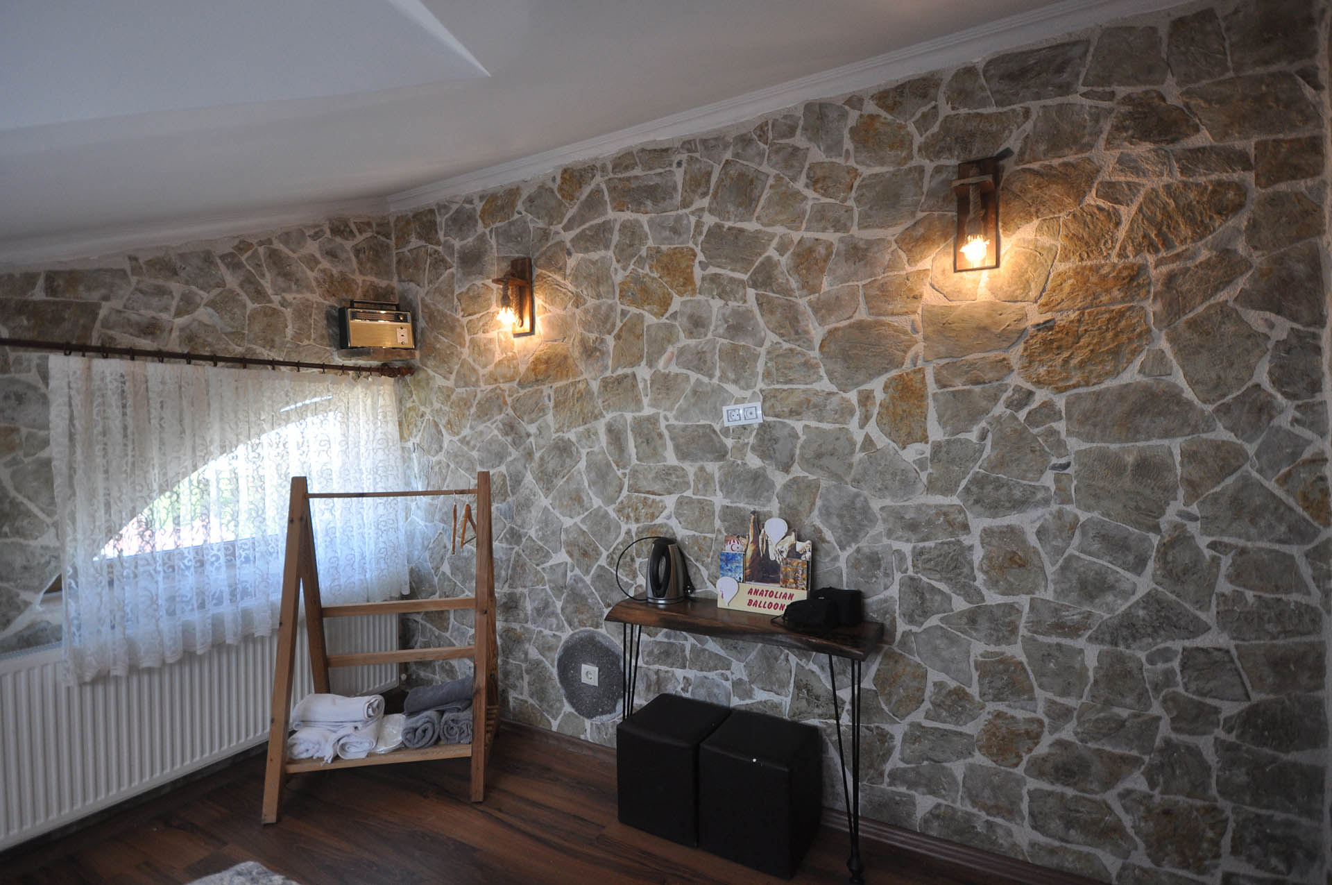 Deluxe Room 103