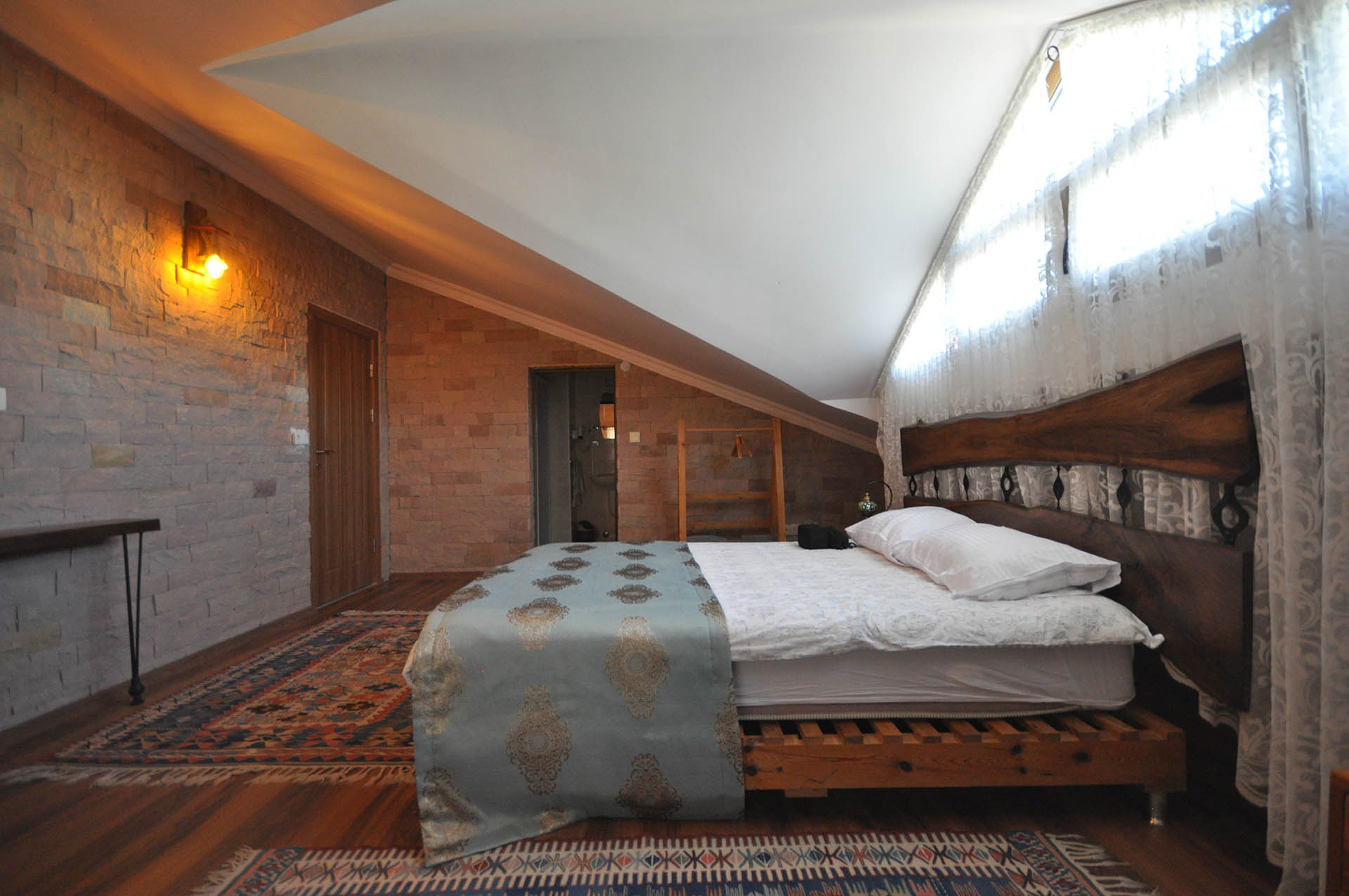 Suite Room 104