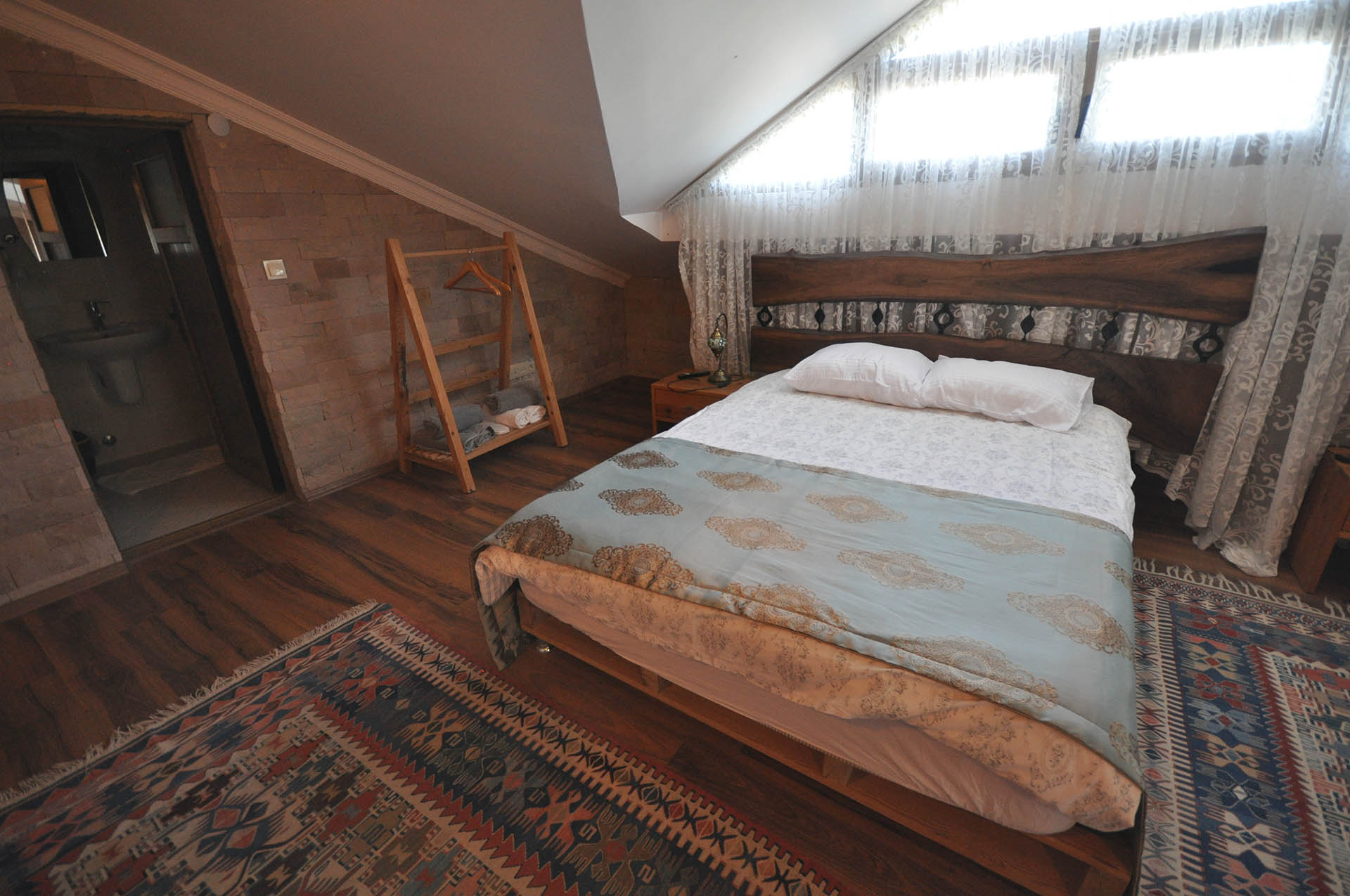 Suite Room 104