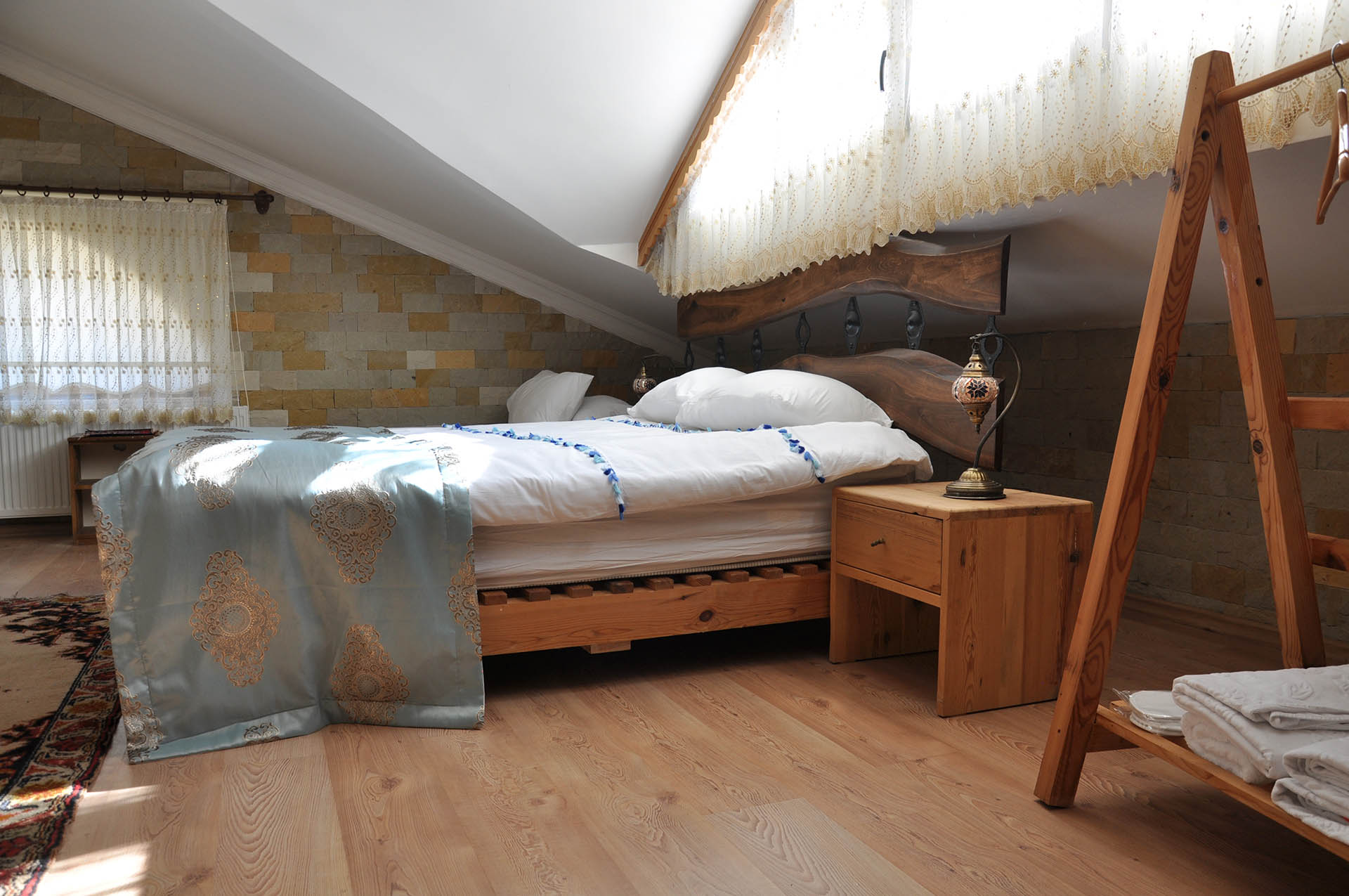 Deluxe Room 105